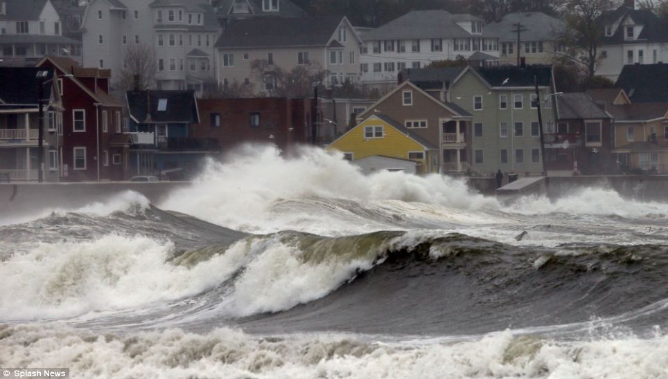 Hurricane Sandy comes on shore in New Jersey